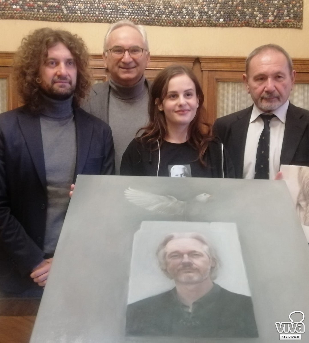 Presentata la mozione per il conferimento della cittadinanza onoraria di Bari a Julian Assange
