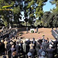 Inaugurata a Bari una stele commemorativa in ricordo dei Finanzieri caduti nei fatti d’arme di Cefalonia–Corfù