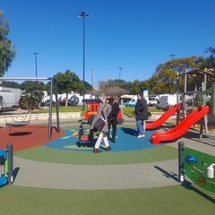 inaugurata la nuova area ludica accessibile ai bambini con disabilit nel giardino di via De Ribera al San Paolo