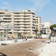 BRT partito montaggio pensiline tecnologiche