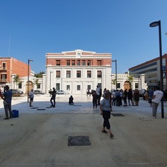 stamattina il sindaco Decaro in piazza Disfida di Barletta al termine dei lavori di riqualificazione