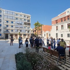 stamattina il sindaco Decaro in piazza Disfida di Barletta al termine dei lavori di riqualificazione