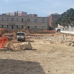 ex Rossani questa mattina sopralluogo del sindaco sul cantiere della nuova sede dellAccademia di Belle arti e su piazza dArti