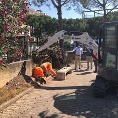 al via i lavori per impianto di illuminazione nel giardino tra via Caladarola via dei Caduti Partigiani