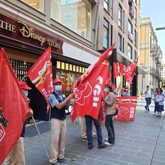 sciopero lavoratori disney store