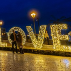 giunta approva proroga mostra Real Bodies e programma eventi per San Valentino luminaria Love