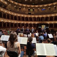 Il ministro Alberto Bonisoli in visita al Petruzzelli