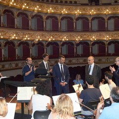 Il ministro Alberto Bonisoli in visita al Petruzzelli