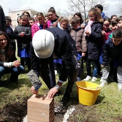 Palestra scuola Cirielli, posata la prima pietra