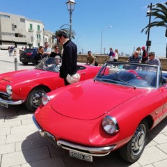 Le auto storiche a Bari vecchia