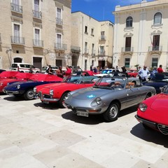 Le auto storiche a Bari vecchia