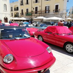 Le auto storiche a Bari vecchia