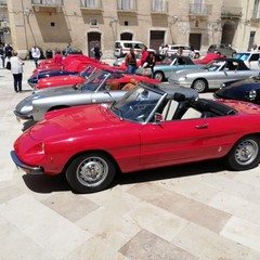 Le auto storiche a Bari vecchia