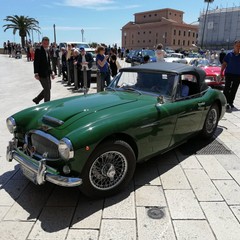 Le auto storiche a Bari vecchia