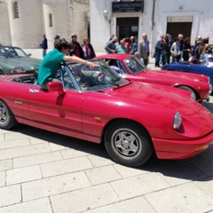 Le auto storiche a Bari vecchia