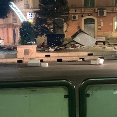 albero di natale distrutto a gravina