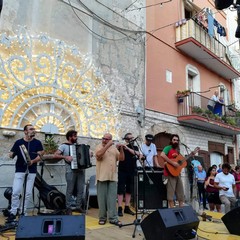 La festa di Emiliano a Bari Vecchia