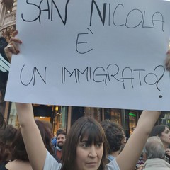 La manifestazione contro Salvini a Bari