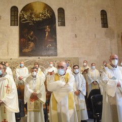 La cerimonia in cattedrale a Bari