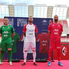 Le maglie della SSC Bari stagione 2021/2022