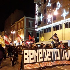 manifestazione benedetto petrone