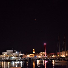 L'eclissi di luna nel cielo di Bari