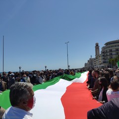 La manifestazione del centrodestra a Bari