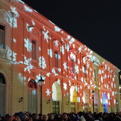 L'accensione dell'albero a Bari