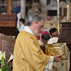 Messa sacra manna San Nicola