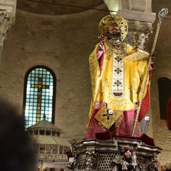 San Nicola a Bari Vecchia ed accensione Albero di Natale