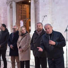 La cerimonia in piazza Odegitria