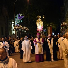 I fuochi d'artificio e le luminarie di San Nicola 2025