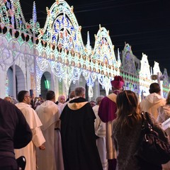 I fuochi d'artificio e le luminarie di San Nicola 2025