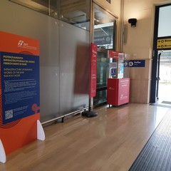 Pochi turisti in stazione deserta