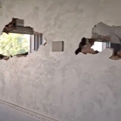Devastato alloggio popolare a San Pio