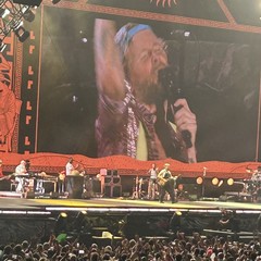 Emozioni ed energia travolgente: grande successo a Bari per il Jova Summer Party 2026