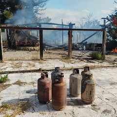 Incendio presso il Ranch Natalino di Bitritto: intervenuti i Vigili del Fuoco