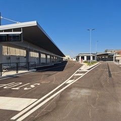 Interno terminal bus