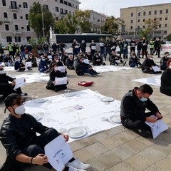 La protesta dei ristoratori a Bari