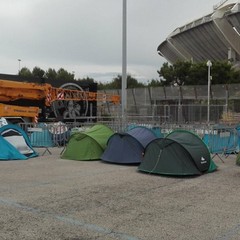 stadio san nicola fan accampati per vasco