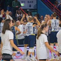 Bari ritrova la grande pallavolo: il PalaFlorio si accende per la Supercoppa, trionfa Conegliano