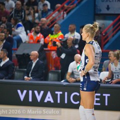 Bari ritrova la grande pallavolo: il PalaFlorio si accende per la Supercoppa, trionfa Conegliano