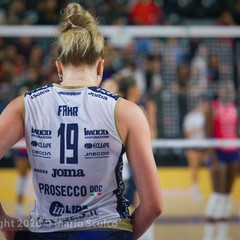 Bari ritrova la grande pallavolo: il PalaFlorio si accende per la Supercoppa, trionfa Conegliano