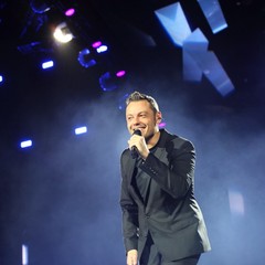 Tiziano Ferro incanta il pubblico di Bari