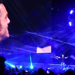 Tiziano Ferro incanta il pubblico di Bari