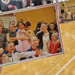 A Bari piccoli talenti crescono: sette bambine sul podio al campionato di spirale aerea