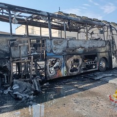 I danni dopo l'incendio al deposito STP