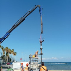Interventi sui candelabri ornamentali di Bari