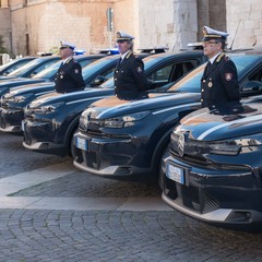 Bari potenzia la Polizia Locale: presentate le nuove 35 autovetture