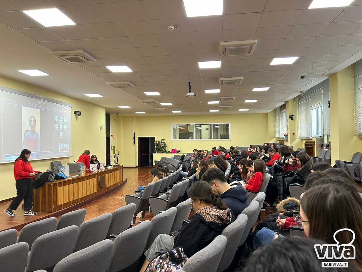 “Non sto zitta!”, una lezione in rosso all’Università di Bari